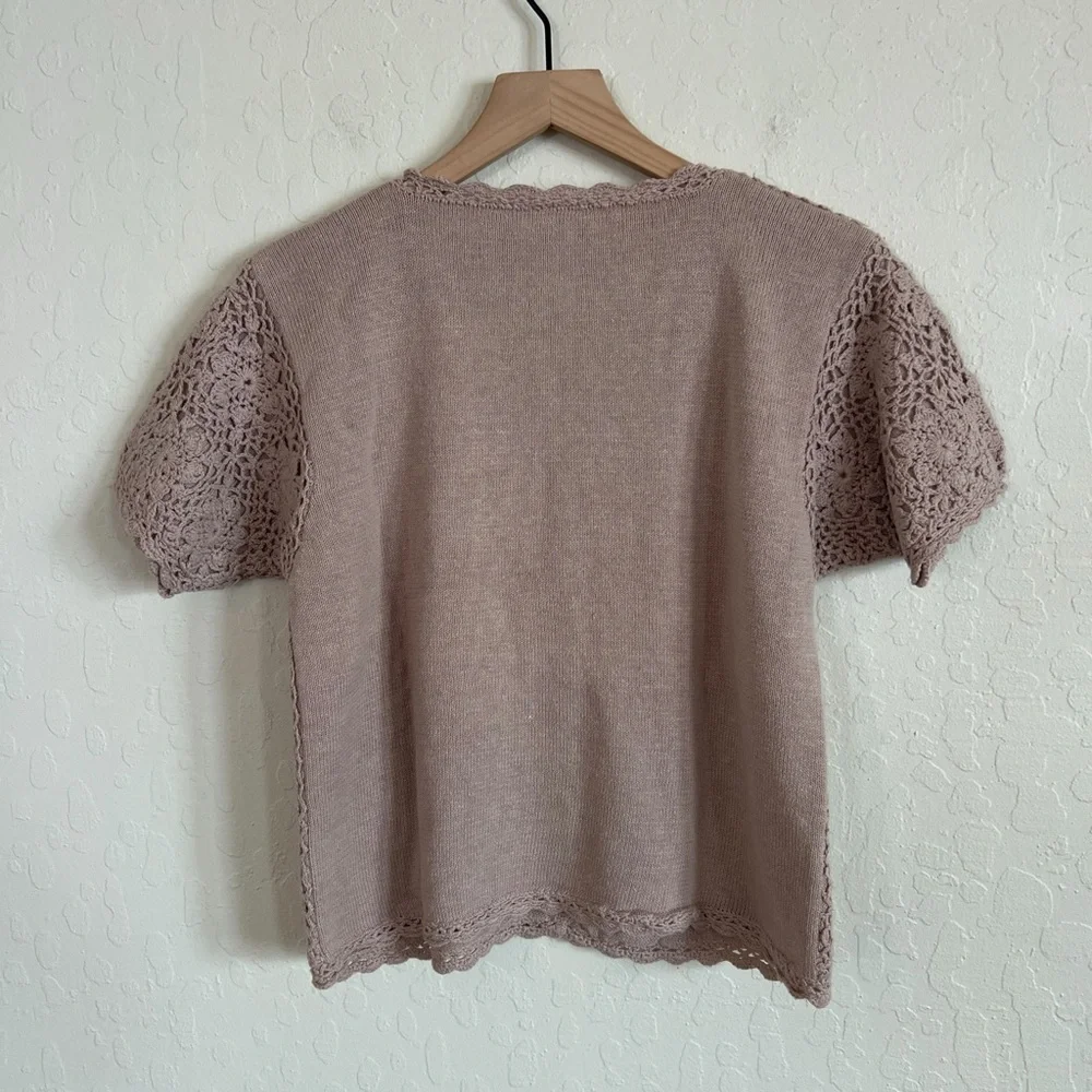 Vintage 90s Jaclyn Smith Short Sleeve Floral Crochet Knit Cardigan Medium Brown